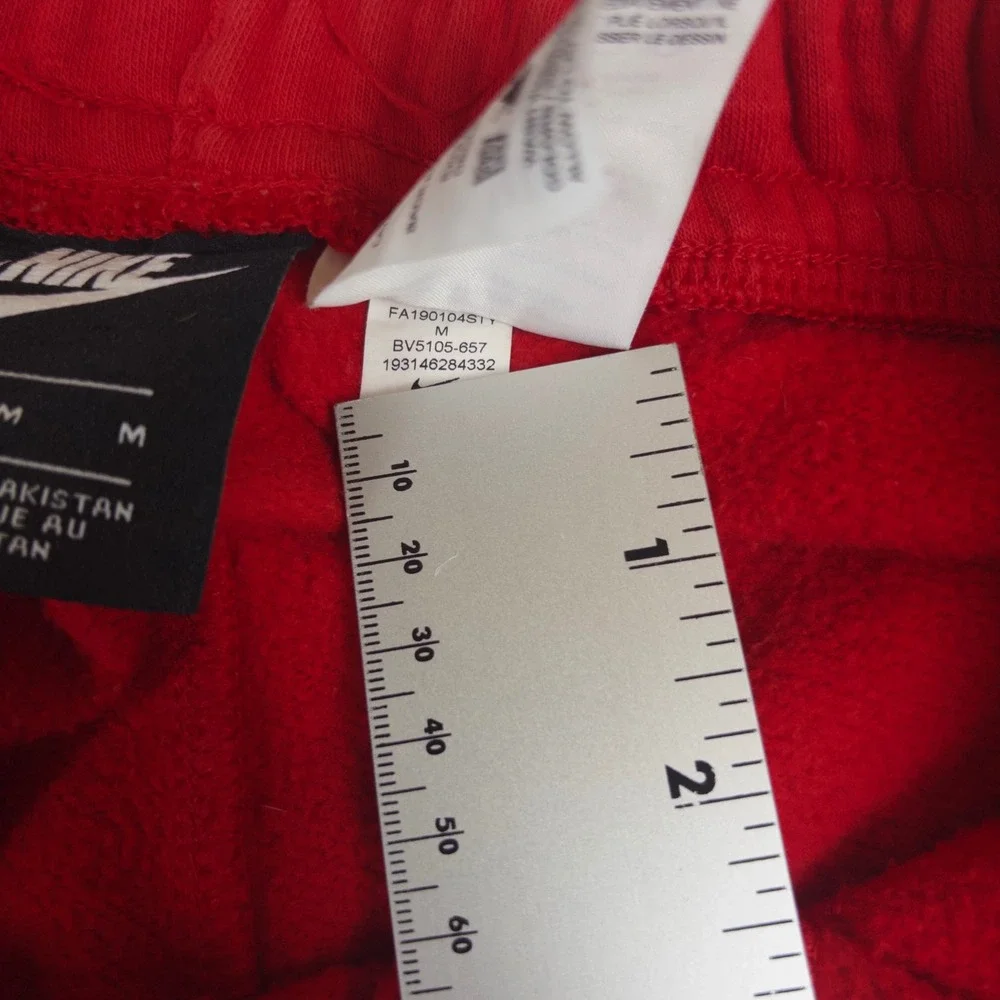 Nike Fleece Shorts Mens Medium Red Just Do It Graphic BV5105-657 Athletic Gym
